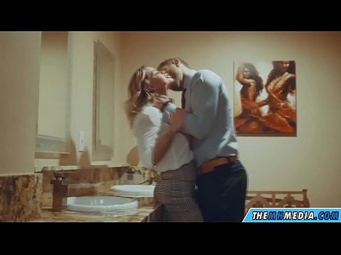❤️ Cum busty flava seducit in latrinae publicae ️  ad nos la.tube-sexer-com.ru